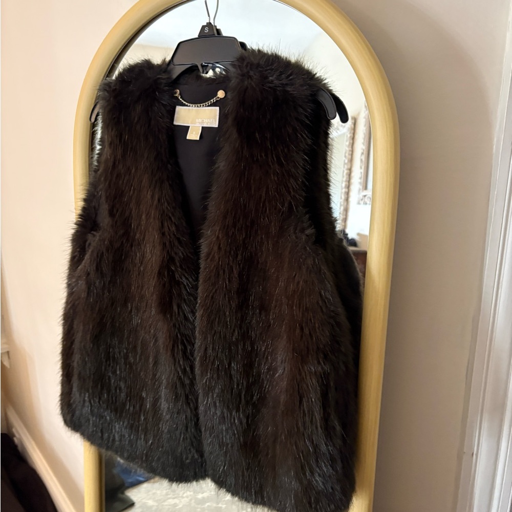 Black fur michael kors vest
